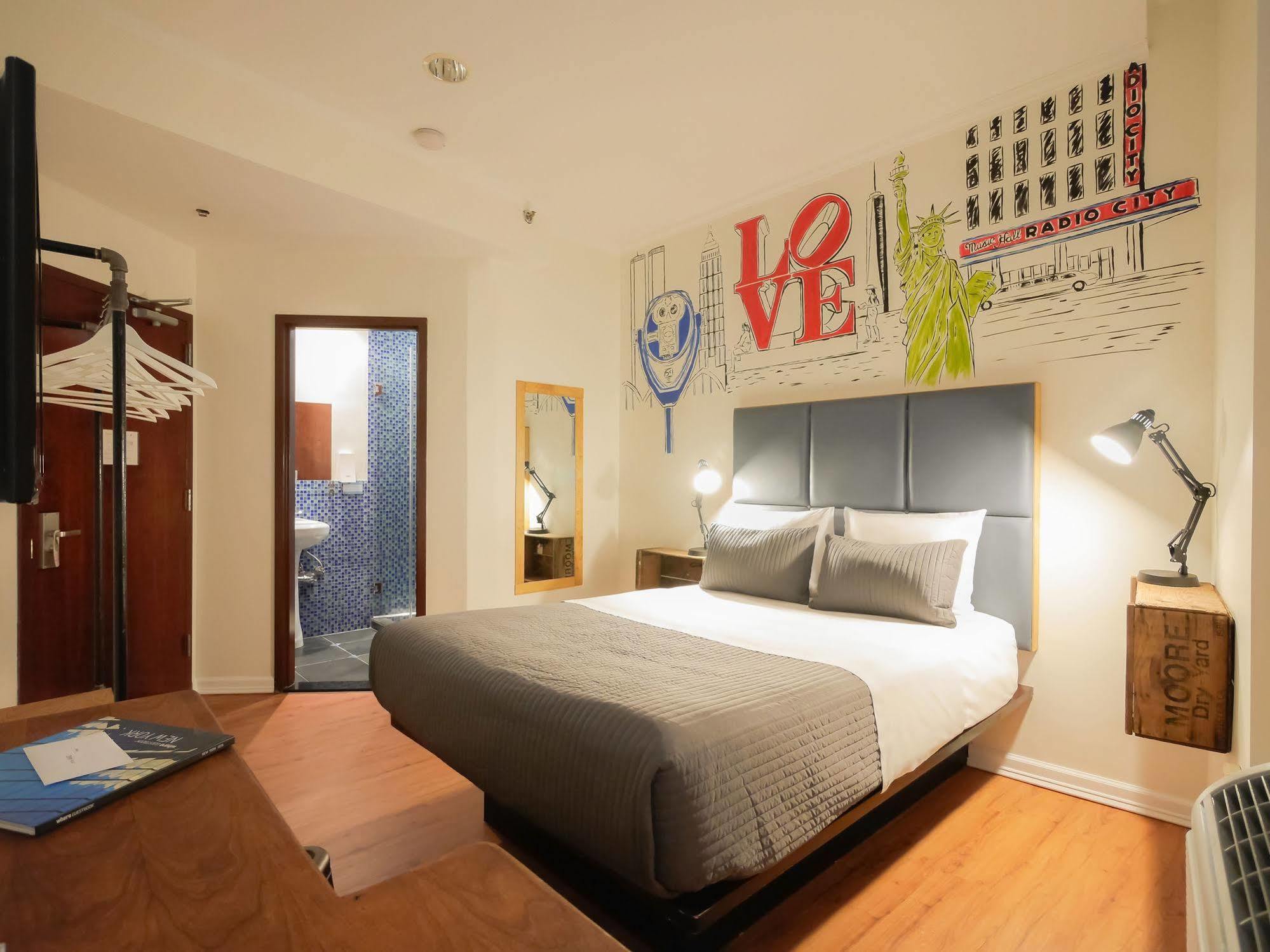 3⋆ CITY ROOMS NYC - SOHO ≡ New York, NY, United States ≡ Lowest Booking  Rates For City Rooms Nyc - Soho in New York